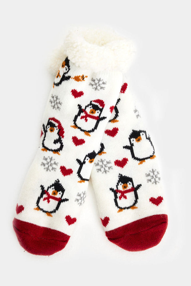 Calcetas Navideñas Afelpadas Blancos Pingüinos y Corazones
