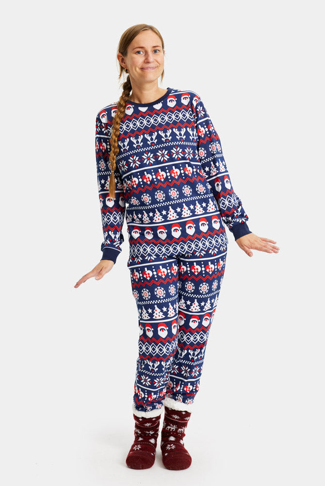 Pijama Navideña para Familia con Papá Noel, Árboles y Corazones mujer