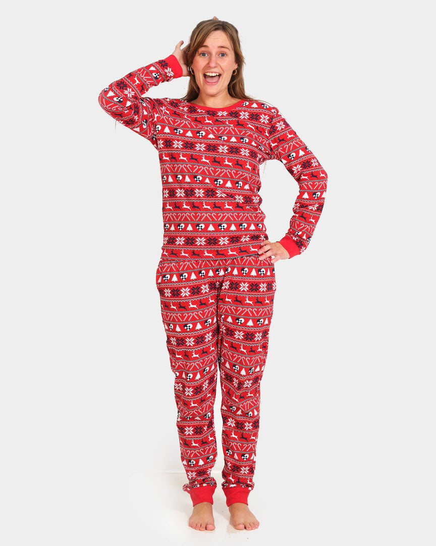 Pijama Navideña Adultos Unisex Rojo con Renos y Árboles Mujer