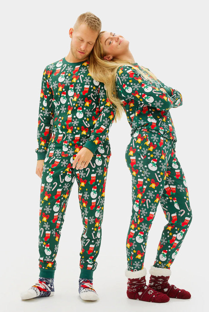 Pijama Navideña Niños Mujer y Hombre Verde con Motivos Navideños