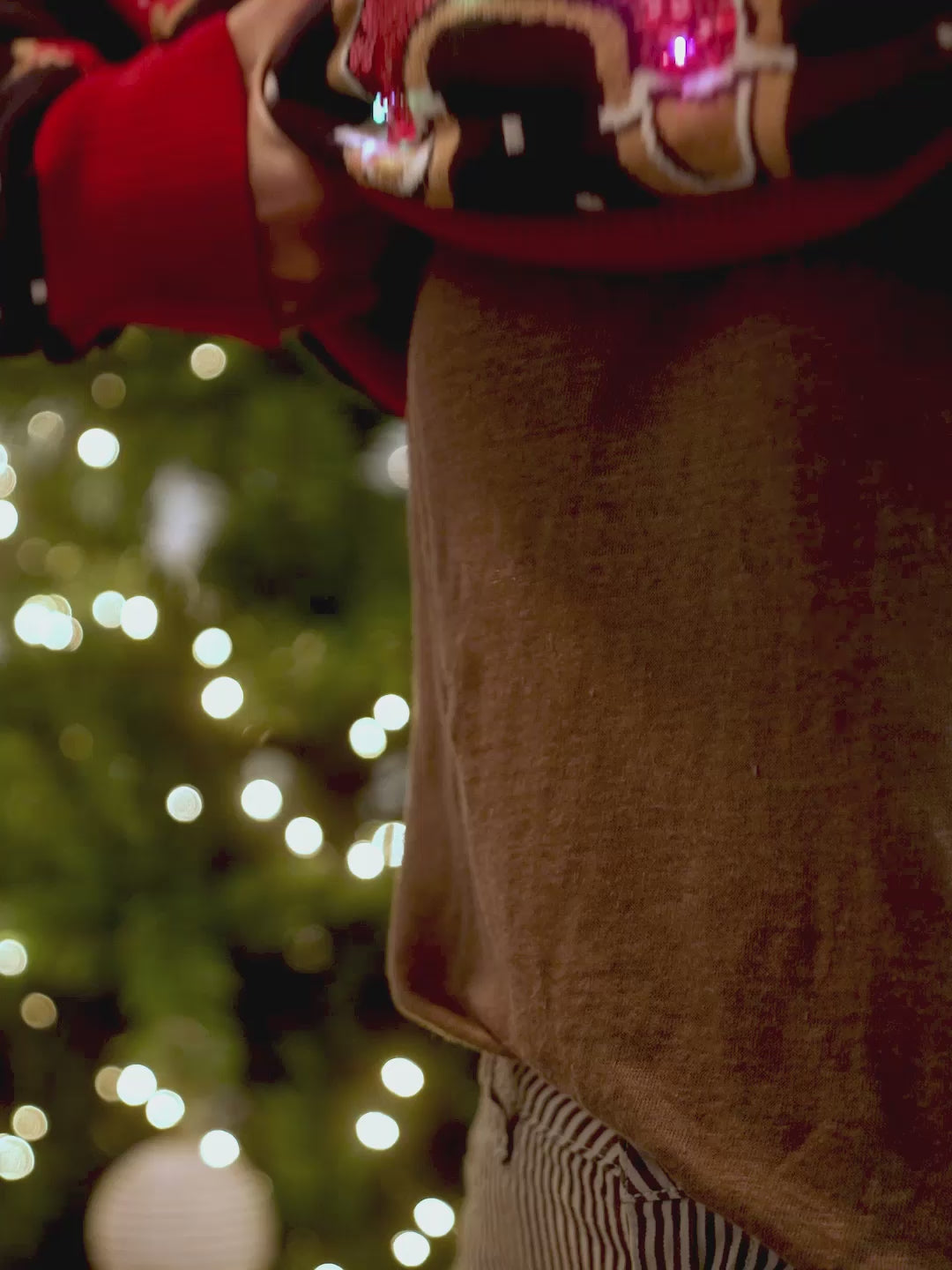 Suéter de Navidad con Luces LED para Mujer y Hombre Azul Ginger Cookie