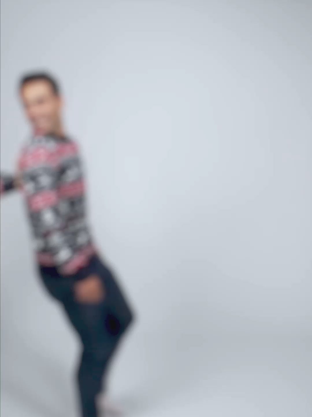 Suéter de Navidad para Mujer y Hombre 
Renos y Motivos Navideños