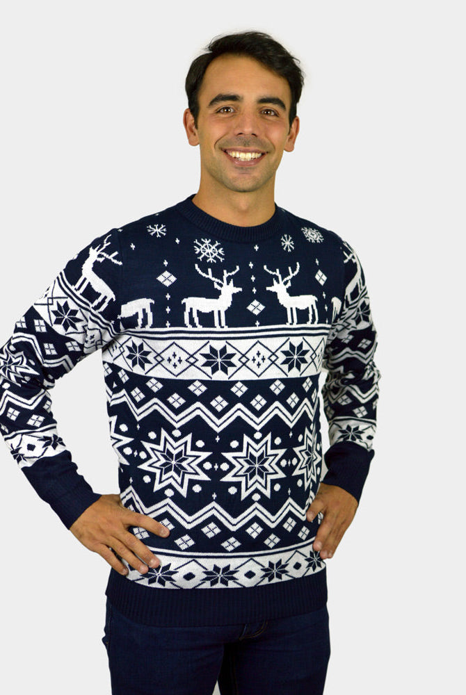 Suéter Navideño Hombre con Renos y Estrellas Azul Nordic