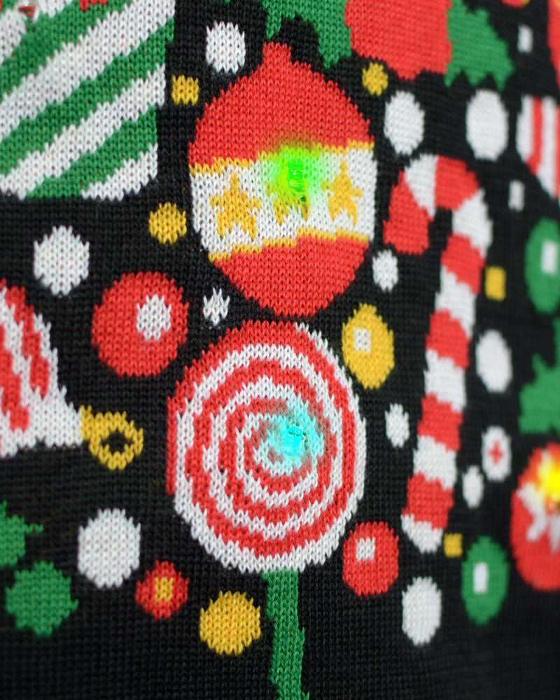 Suéter de Navidad con Luces LED Hombre Negro con Árbol de Navidad detalle