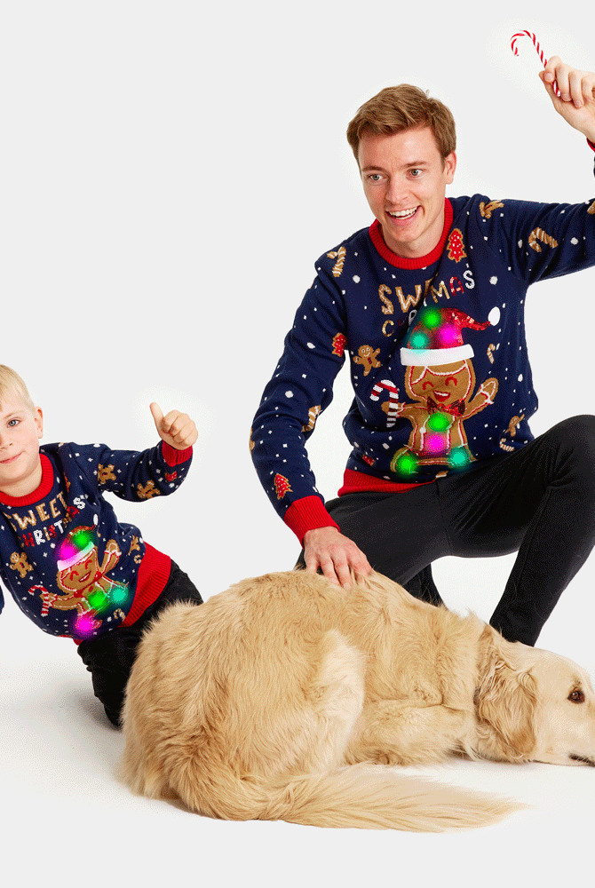 Suéter de Navidad con Luces LED para Familia Azul Ginger Cookie hombre y niño