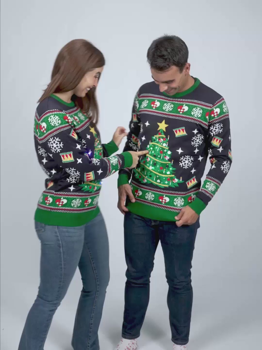 Suéter de Navidad con Luces LED para Mujer y Hombre Azul con Árbol Navidad