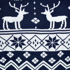 Suéter Navideño para Mujer con Renos y Estrellas Azul Nordic Detalle