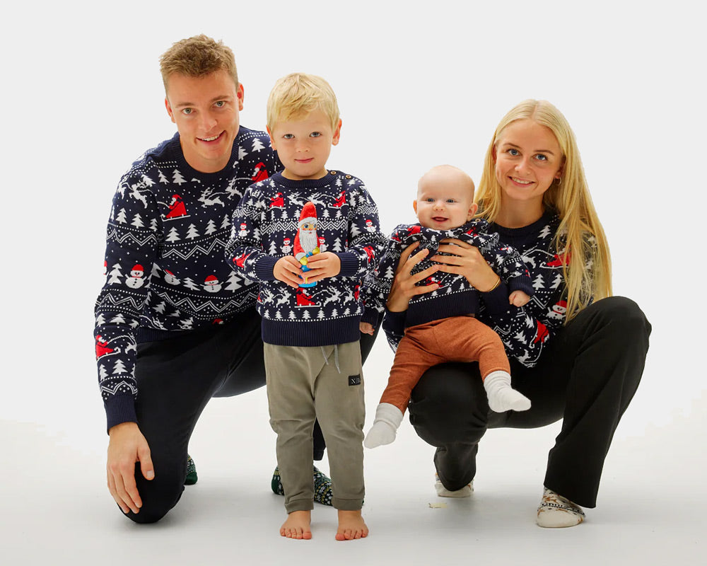 Suéter de Navidad Familia Árboles, Muñecos y Papá Noel