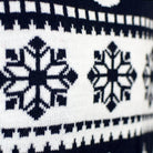 Suéter de Navidad para Familia con Renos y Nieve Azul Detalle