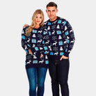 sueter de Navidad Parejas Azul con Renos, Regalos y Pinos